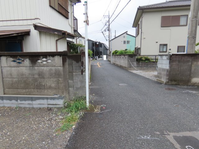 坂戸市三光町新築戸建の前面道路含む現地写真