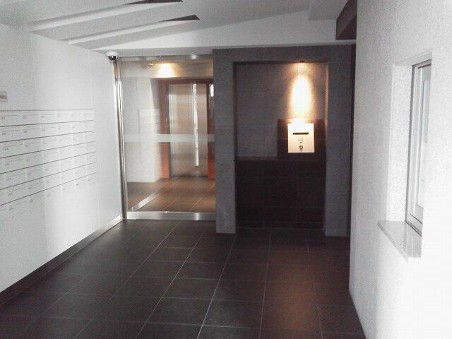 メインステージ三田アーバンスクエアのロビー
