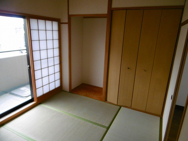 甲子園ガーデンハウスの和室