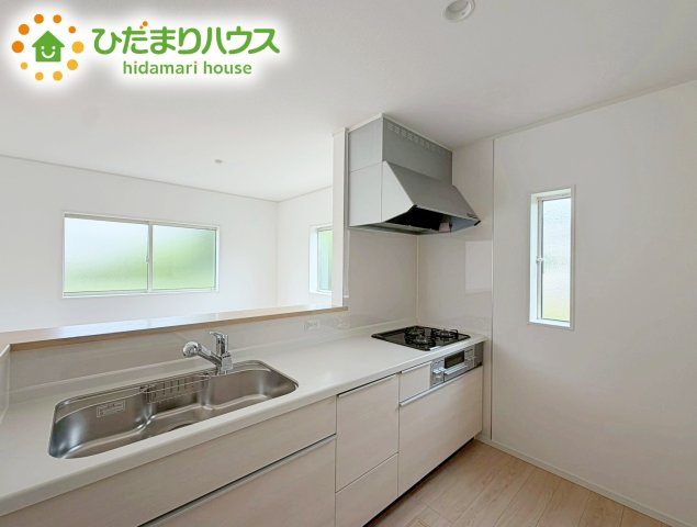 いわき市小名浜岡小名第4　新築戸建　1号棟のキッチン|ご家族と会話しながら、お料理だって出来ちゃいます☆彡