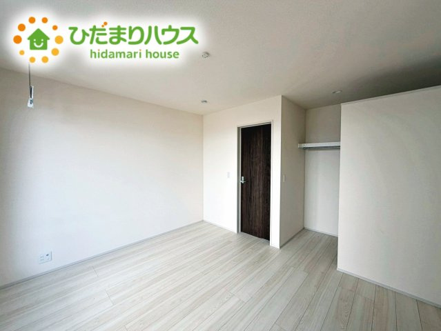 いわき市平下平窪3期　新築戸建　3号棟の寝室|大きなベッドを置いても余裕の広さの主寝室♪♪