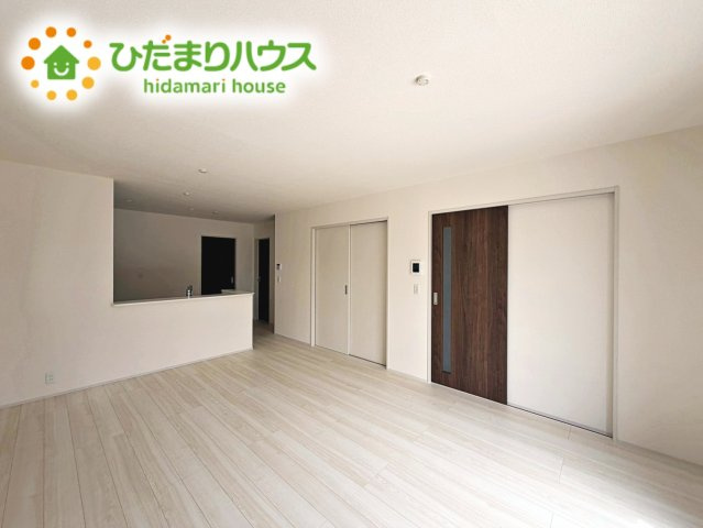 いわき市平下平窪3期　新築戸建　3号棟の居間・リビング|お子様が元気に遊べる広々としたリビングです。
