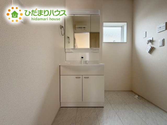 いわき市平下平窪3期　新築戸建　2号棟の独立洗面台|シンプルで使い勝手の良い独立洗面台！
