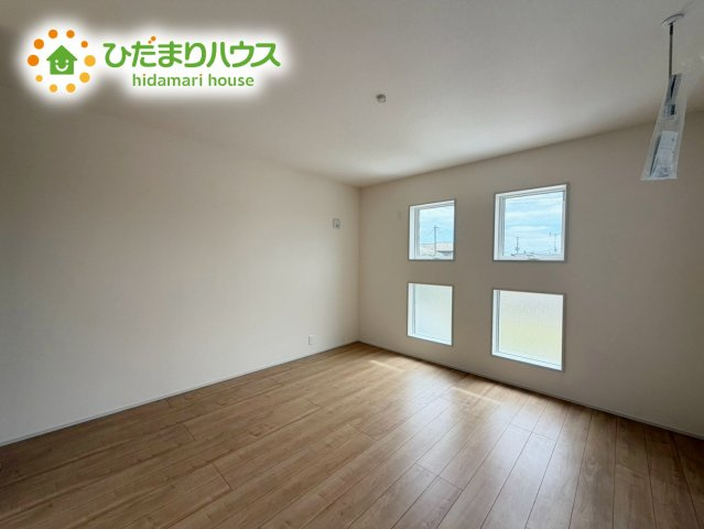 いわき市平下平窪3期　新築戸建　2号棟の寝室|広めの主寝室は、ベッドの他にもパソコンデスクやドレッサーなども置けちゃいます(*^-^*)