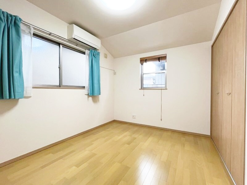 足立区入谷1丁目戸建の洋室