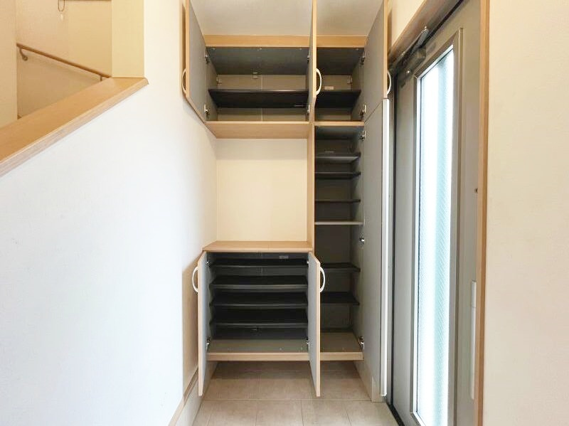 足立区入谷1丁目戸建の収納