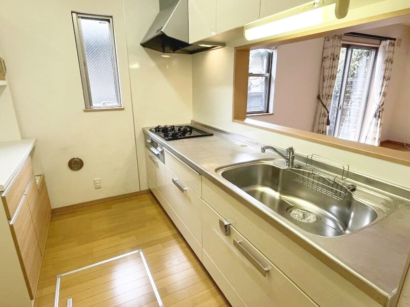 足立区入谷1丁目戸建のキッチン