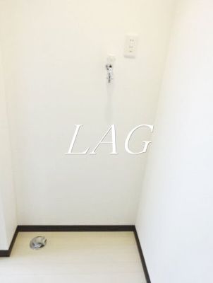 【設備】 | エスポワール羽田壱番館 | 室内洗濯機置場です。