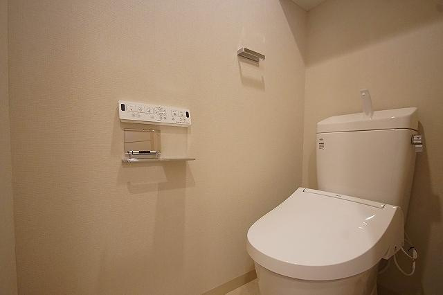 北区上十条３丁目の賃貸マンションのトイレ