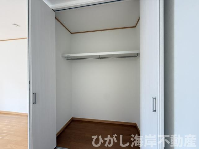 中郡大磯町東小磯　中古戸建の収納|新規リフォーム完了！　各居室　収納スペース付き