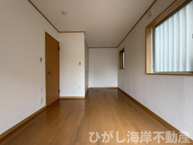 中郡大磯町東小磯　中古戸建の洋室|新規リフォーム完了！　8帖　洋室