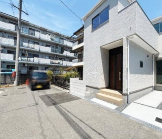 春日町　新築一戸建て　3号地の前面道路含む現地写真|前道　西　幅員4.20ｍ
■物件内覧・資金計画相談・住宅ローン相談、リフォーム相談、お問合せ受付中■
※当日・翌日のご内覧、ご相談はお電話でのお問合せがスムーズです！
