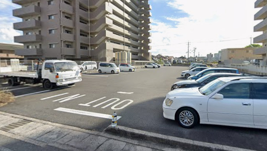 米子市米原4丁目駐車場