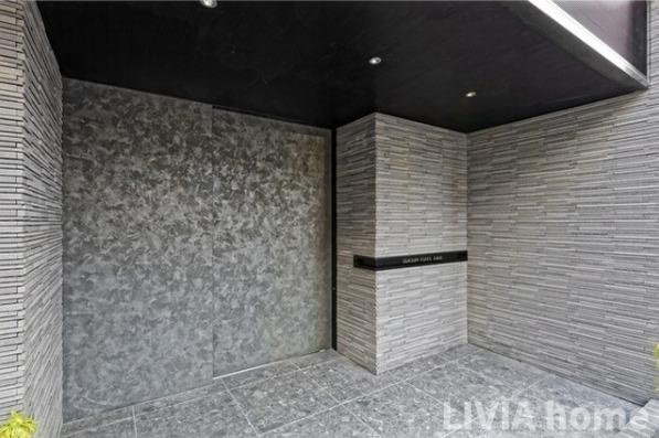 大田区大森北２丁目の賃貸マンションのエントランス