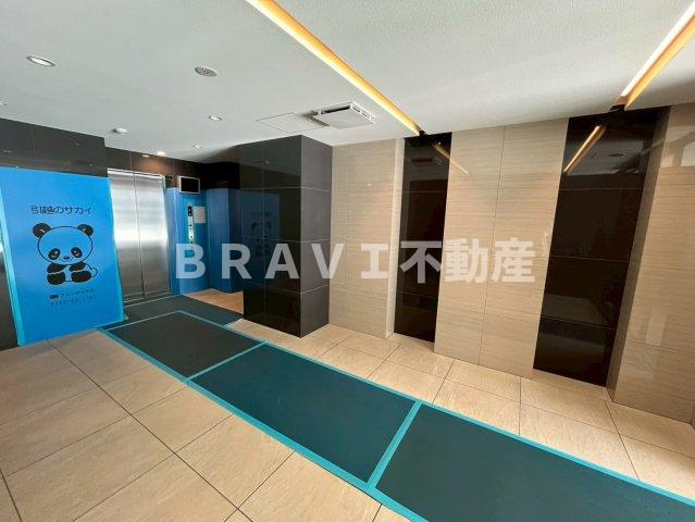 エスリードレジデンス玉造ザ・イースト　BRAVI不動産のロビー|【エスリードレジデンス玉造ザ・イースト】清潔なロビーです
