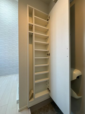 Residence Azurの収納|202号室イメージの為、現状を優先致します。