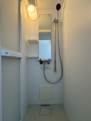 Residence Azurのシャワールーム|202号室イメージの為、現状を優先致します。