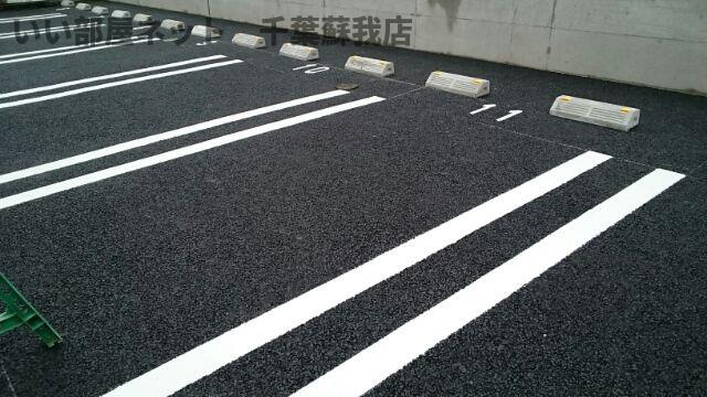 フィールドの駐車場