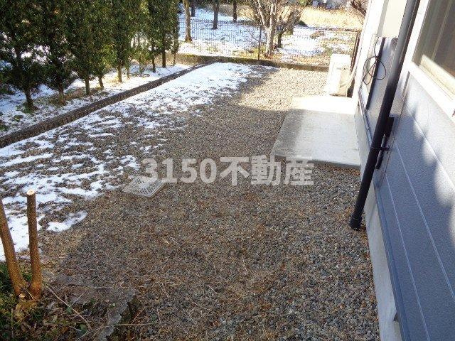 クレセントイワイの庭|簡単な家庭菜園も楽しめるお庭です