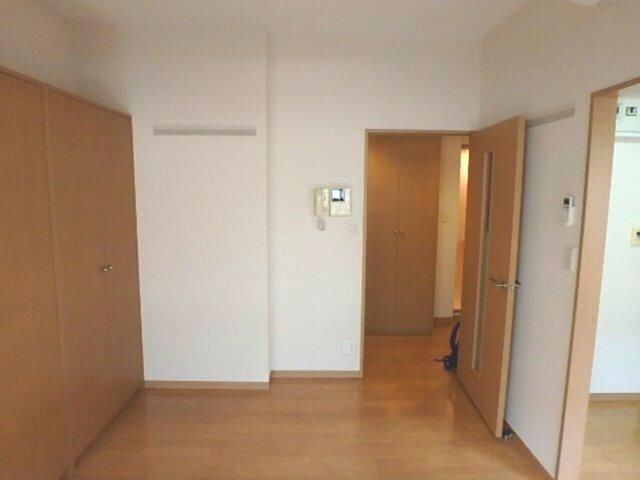 アピス三軒茶屋の居間・リビング