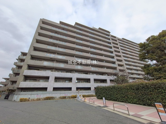 ヴェールガーデン富士見台の外観|西武池袋線「富士見台」駅徒歩約3分
総戸数222戸の大規模マンションです