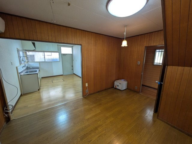 和歌山市木ノ本　中古戸建の居間・リビング