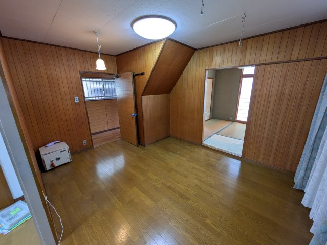 和歌山市木ノ本　中古戸建の居間・リビング