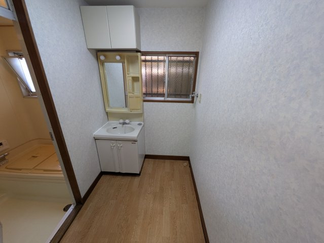 和歌山市木ノ本　中古戸建の洗面所
