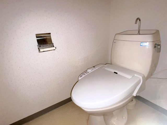 メゾン鳴鹿2番館のトイレ