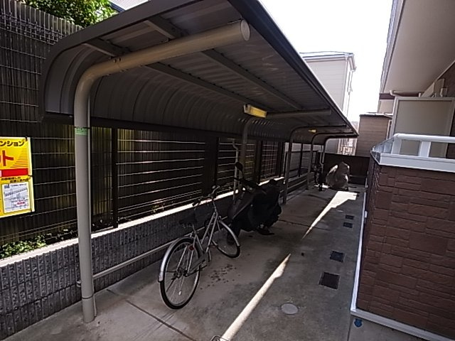 神戸市長田区長田町７丁目のアパートの駐車場
