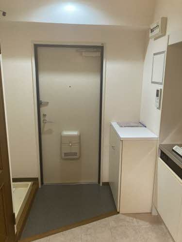 ファミーユ倉田の玄関|明るい玄関です