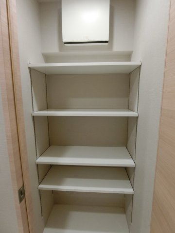 オープンレジデンシア用賀の収納|小物を収納するのに便利です