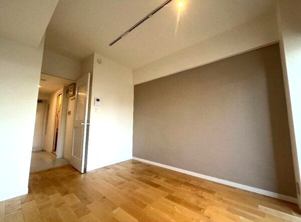 八事ガーデンヒルズの居間・リビング