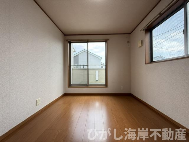 中郡大磯町国府本郷　中古戸建の寝室|6帖　洋室