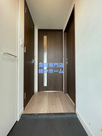 ファステート難波グランプリの玄関