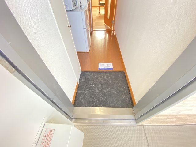 【玄関】