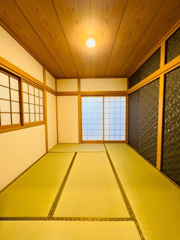 上植野町地後の和室
