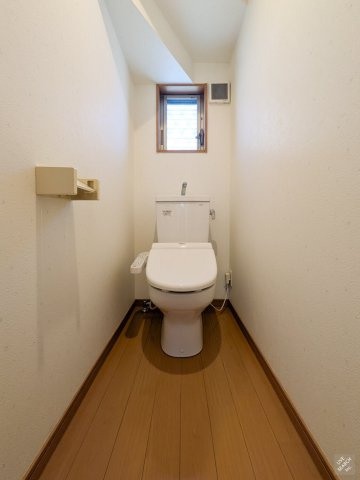 西五百住町　貸家のトイレ