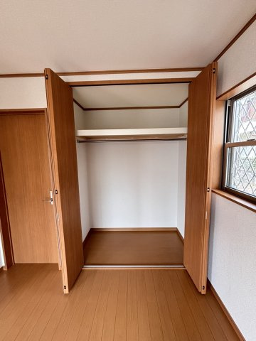 西五百住町13-8　貸家の収納