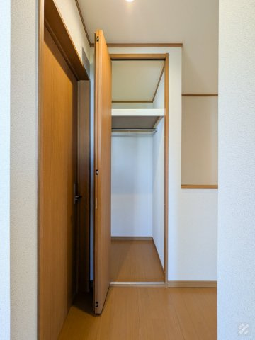 西五百住町　貸家の収納