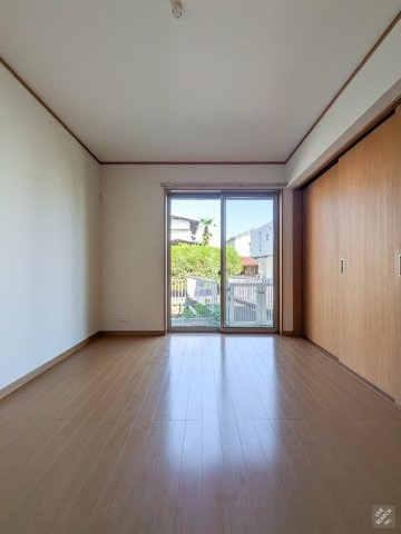 西五百住町　貸家の洋室