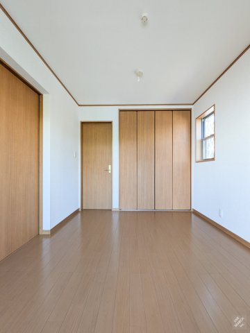 西五百住町　貸家の居間・リビング