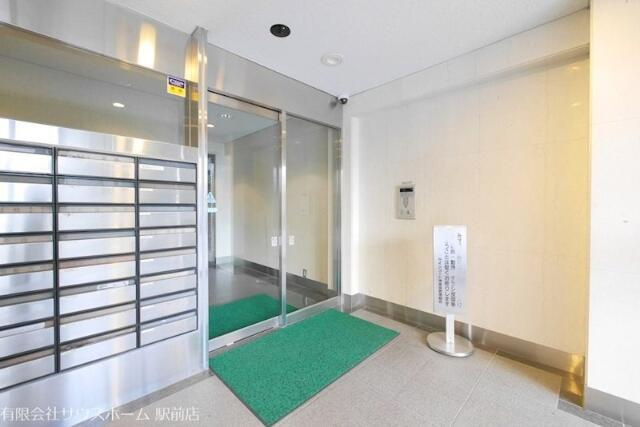 ウィンコート神楽坂のエントランス|カメラ付きオートロックです