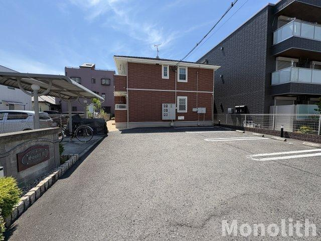 サンリットⅡの駐車場