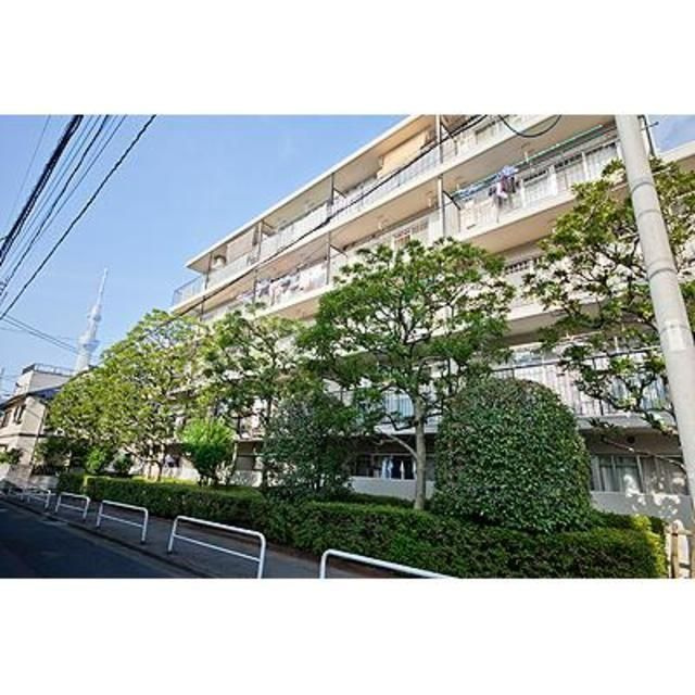 百花園パーク・ファミリアの外観