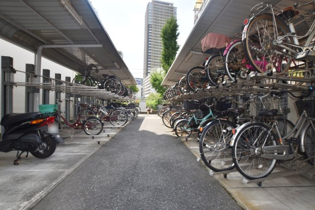 日商岩井中津マンションの駐輪場|敷地内の駐輪場です。