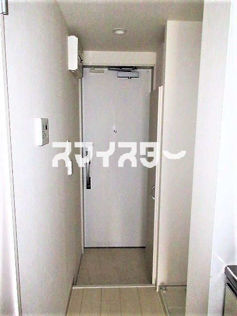 立川市高松町２丁目の賃貸マンションの玄関