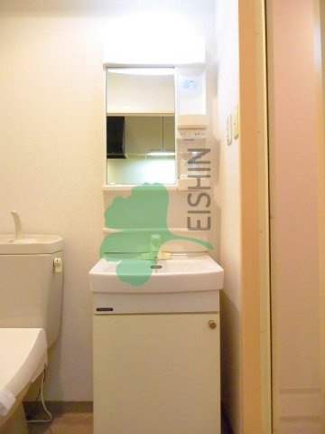 リファレンス博多の洗面所|シンプルで使いやすい洗面台です！