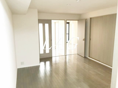 【居間・リビング】 | アメニティプレイス | 洋室のお部屋です。