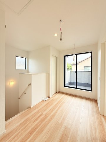 つくば市高見原9期　新築戸建て　1号棟のその他|普段使いのお洋服や小物はもちろん、季節物のお洋服などもしっかりと整理整頓おしまい頂けます。居室空間をより広く隅々までお使いいただけますね。
